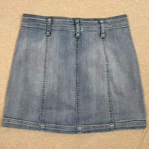 Rewash Brand Vintage Reunion Jean Button Front Mini Skirt Light Wash Y2K Size 25 thumbnail 4