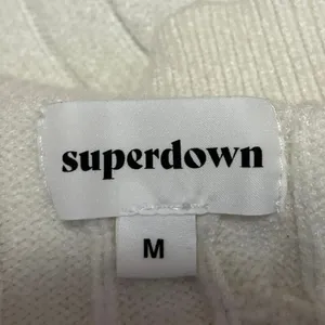Superdown White Cable Knit Long Sleeve Criss Cross Cropped Sweater Top Size M thumbnail 3