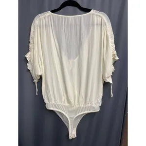 Free People Bodysuit Womens Medium Ivory Cleo Draped Split Neck Short Sleeve B55 thumbnail 3
