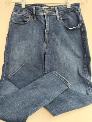 Levi's Women's High-Rise Jeans in Mid Blue Wash thumbnail 1