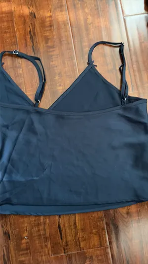 Brandy Melville Top satin thumbnail 4