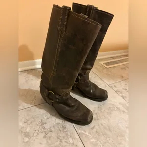 Frye Harness 15R Leather Boots in Chocolate thumbnail 4