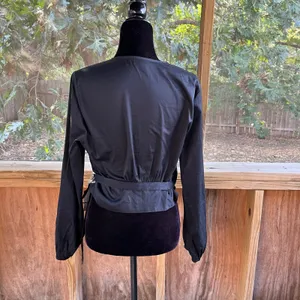 Modcloth Women's Black Long Sleeve Wrap Blouse Size XL. NEW thumbnail 3