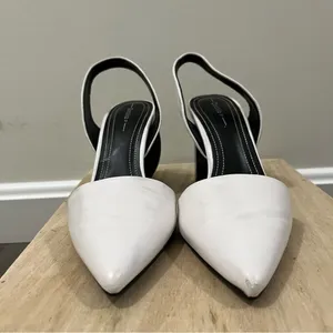 Bershka Interest White & Black Mixed Mid Pointed Toe Heel 6.5/37‎ thumbnail 6