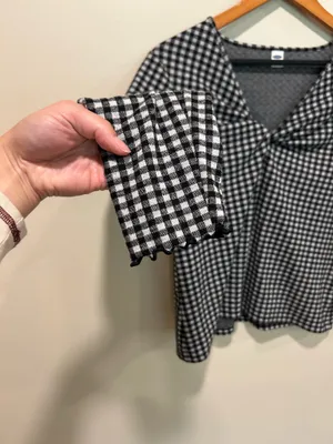 Old Navy Gingham long sleeve shirt thumbnail 3