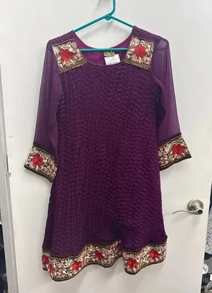 Ladies sz Med Pakistani Embroidered dress thumbnail 1