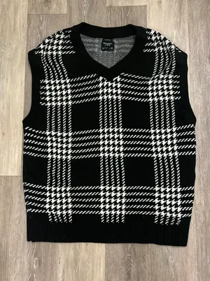 Abercrombie Oversized Sweater Vest thumbnail 1