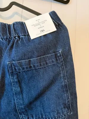 Classic Dark Wash High-Rise Relaxed Barrel Jeans thumbnail 7