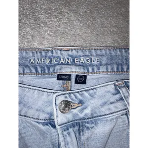 american eagle super high rise baggy wide leg ankle 14 Short Distressed Lt Wash thumbnail 3