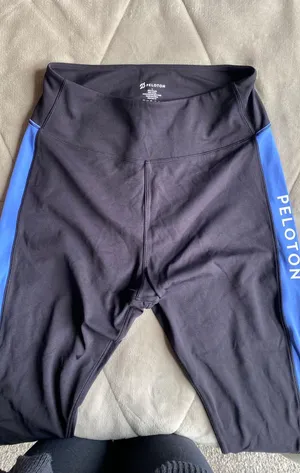 Peloton High Waisted Cropped Leggings thumbnail 4