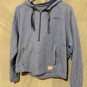 Nike soccer sweatshirt thumbnail 1