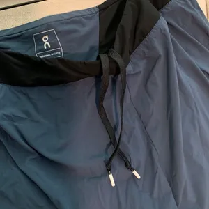 ON Cloud Running Shorts Size Large thumbnail 5