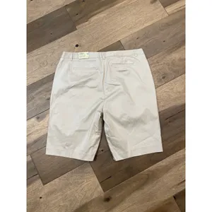 Van Heusen Studio City Short Modern Fit Bermuda Length Beige NWT Size 14 thumbnail 2