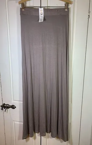Lock & Love Neutral Long Maxi Skirt Size Large Pull On Elastic Waistband Minimal thumbnail 1