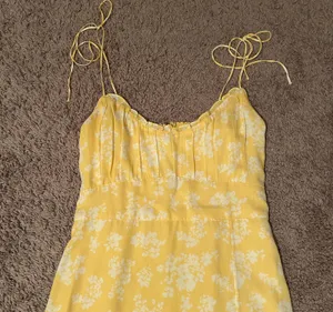 ‼️Abercrombie Tie-Strap Ruched Midi Dress‼️ thumbnail 2