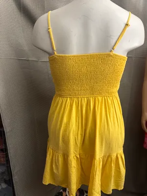 New size extra large, beautiful floaty dress hundred percent polyester Yellow thumbnail 3