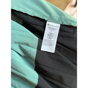 Athleta Women's Green Colorblock Swing Tank Top Medium Sleeveless Travel Hiking thumbnail 8