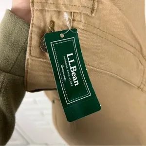 NWT L.L.Bean Favorite Fit Tan Cargo Pants Size 6 Petite thumbnail 8