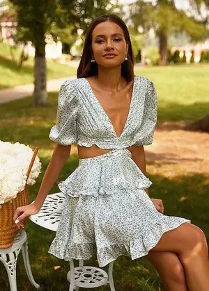 NEW White/Blue Floral Deep V Cutout Waist Ruffled Tiered Dress thumbnail 3
