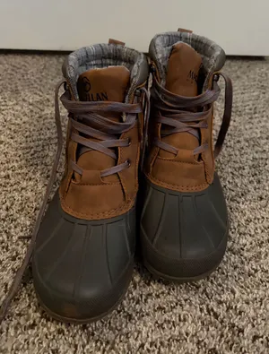 Magellan Outdoors Duck boots thumbnail 1