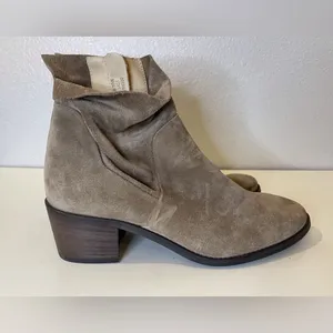 Paul Green NWT Women’s Tan Suede Ankle Boots Size‎ 7 thumbnail 5