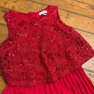 Sparkles & Swirls Red Sequin Lace Cap Sleeve‎ Pleated Dress Girls Size XS thumbnail 3