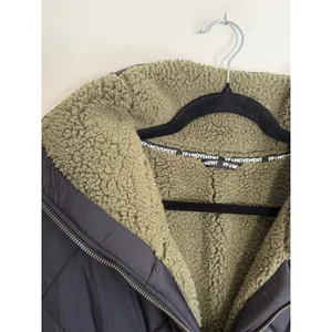 FP Movement Venture On Reversible Puffer Vest size XS thumbnail 2