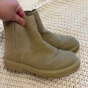 Dunes Chelsea Boots Size 8 Khaki Canvas Lug Sole thumbnail 1