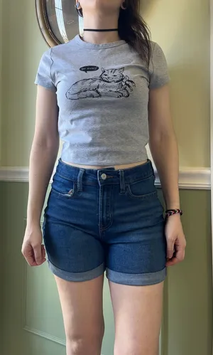 Old Navy high-rise Wow shorts thumbnail 1