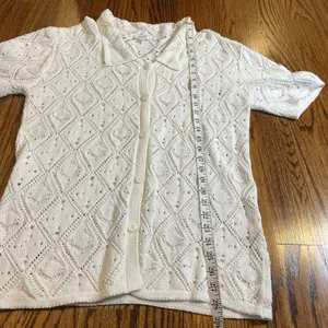 Le Lis Collection Short Sleeve Diamond Crochet Knit Button-Down Top thumbnail 3