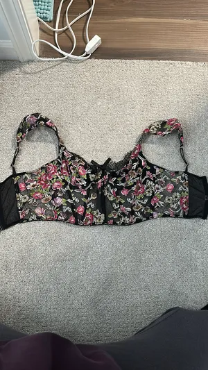 Victoria's Secret Top thumbnail 2