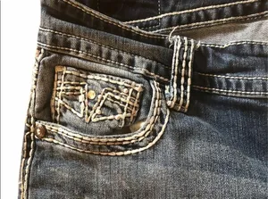 Maurices Premium Crop Jean Bling Pockets 18X22 Stretch Runs Small Measurements thumbnail 4