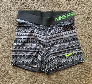 Nike Pros thumbnail 1