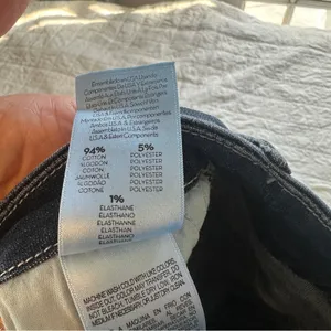 MOTHER The Looker Ankle Fray Jeans In Cat Attack 27 High Rise thumbnail 11
