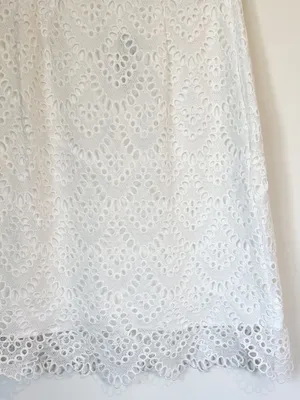 NWT Cupshe White Cutout Scalloped Hem Midi Skirt - Size: Large thumbnail 4