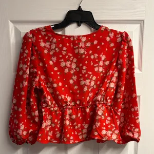 NWT SAGE The Label Floral V-Neck Blouse Size Large thumbnail 4
