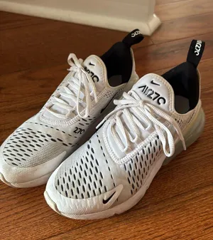 Nike Air Max 270 thumbnail 1