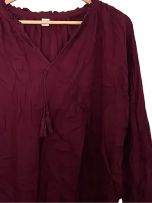 💥 Old Navy Burgundy Lace Accent Long-Sleeve Peasant Top thumbnail 2
