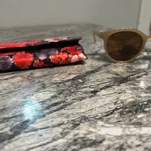 Stylish Tan Sunglasses thumbnail 11