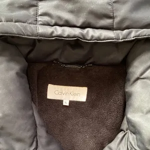 Calvin Klein Women’s Black Hooded Down Puffer Jacket 60/40 Fill - Flaw - size XL thumbnail 2