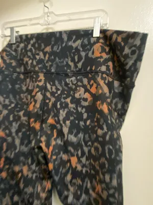 Athleta Powerhold Leggings 2X 2XL 40” Leggings Leopard Cheetah Print Womens thumbnail 5