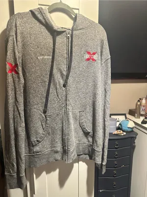 Rare Lucky Strike Entertainment EST 2003 Boston Oversized Zip Up thumbnail 2