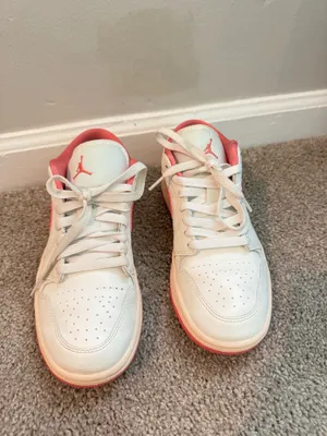 Jordan 1 Low "Sail/Guava Ice/Pink Salt" sneakers Size 7.5 thumbnail 2
