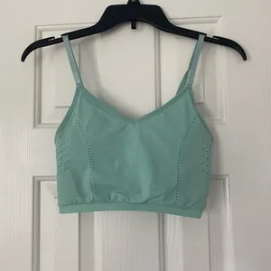 Fabletics Midi Sports Bra thumbnail 2