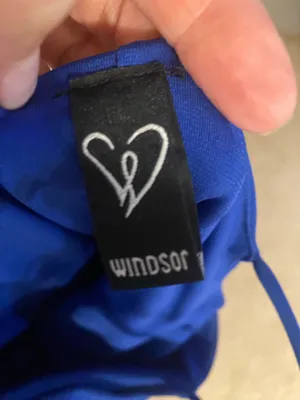 Windsor Small Blue Royal Dress thumbnail 3