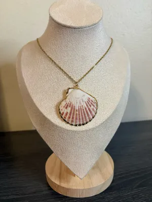 Handmade Gold Seashell Necklace thumbnail 2