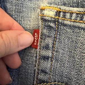 Levis 505 Womens Size 14M Jeans Straight Leg Stretch Blue Denim Everyday Casual thumbnail 13