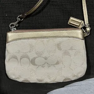 Coach Wristlet thumbnail 3