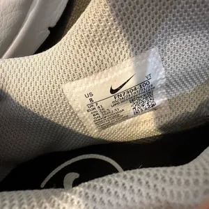 Nike Air Max Black and White/Cream thumbnail 4