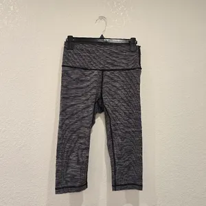Lululemon Wunder Under Hi-Rise 1/2 Tight Luxtreme 17" Size 8 Black Slate thumbnail 3